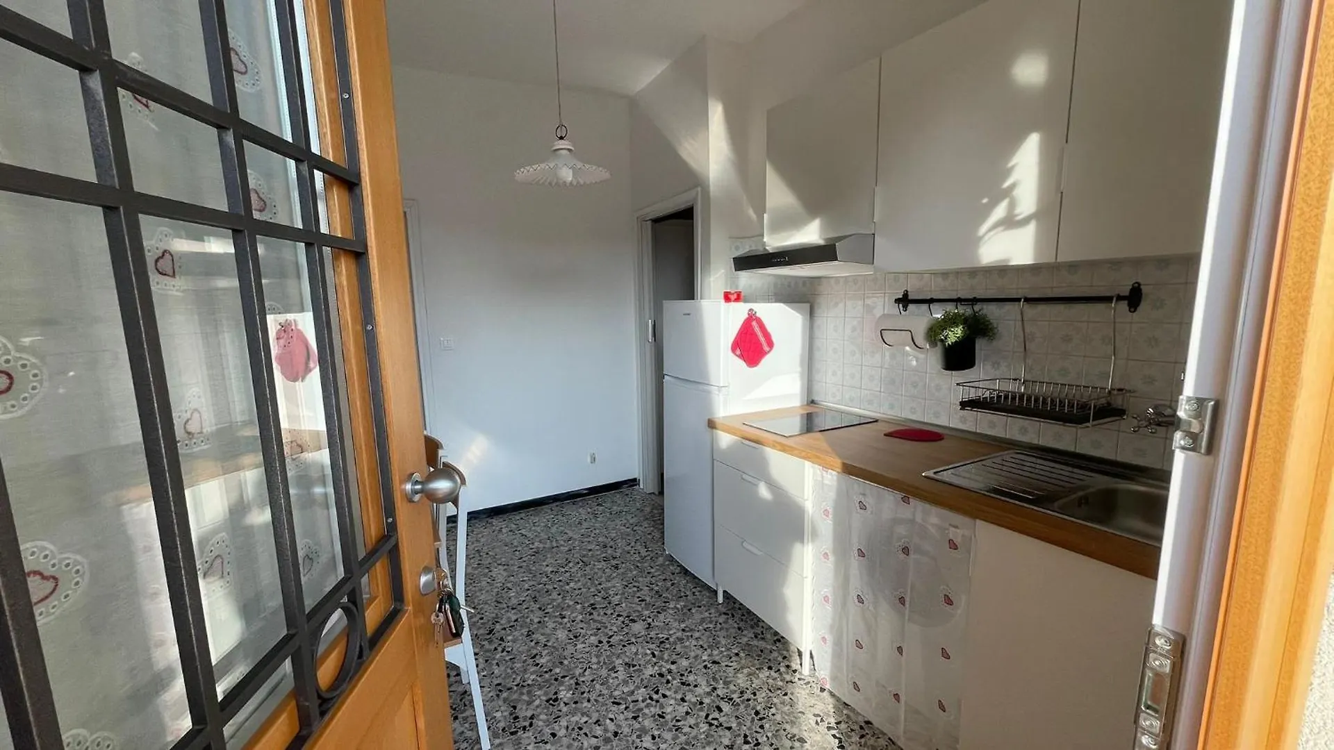 Appartamento Rosso - Over The Rainbow Apartments - Lido Di Jesolo -4 Posti Letto 意大利